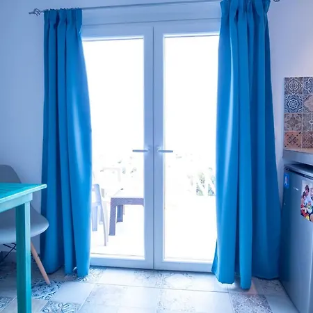 Ta Kymata Karpathos * אפיארטיס